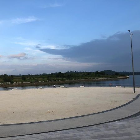 Teega Residence @ Cosy Seafront Living Nusajaya  Buitenkant foto