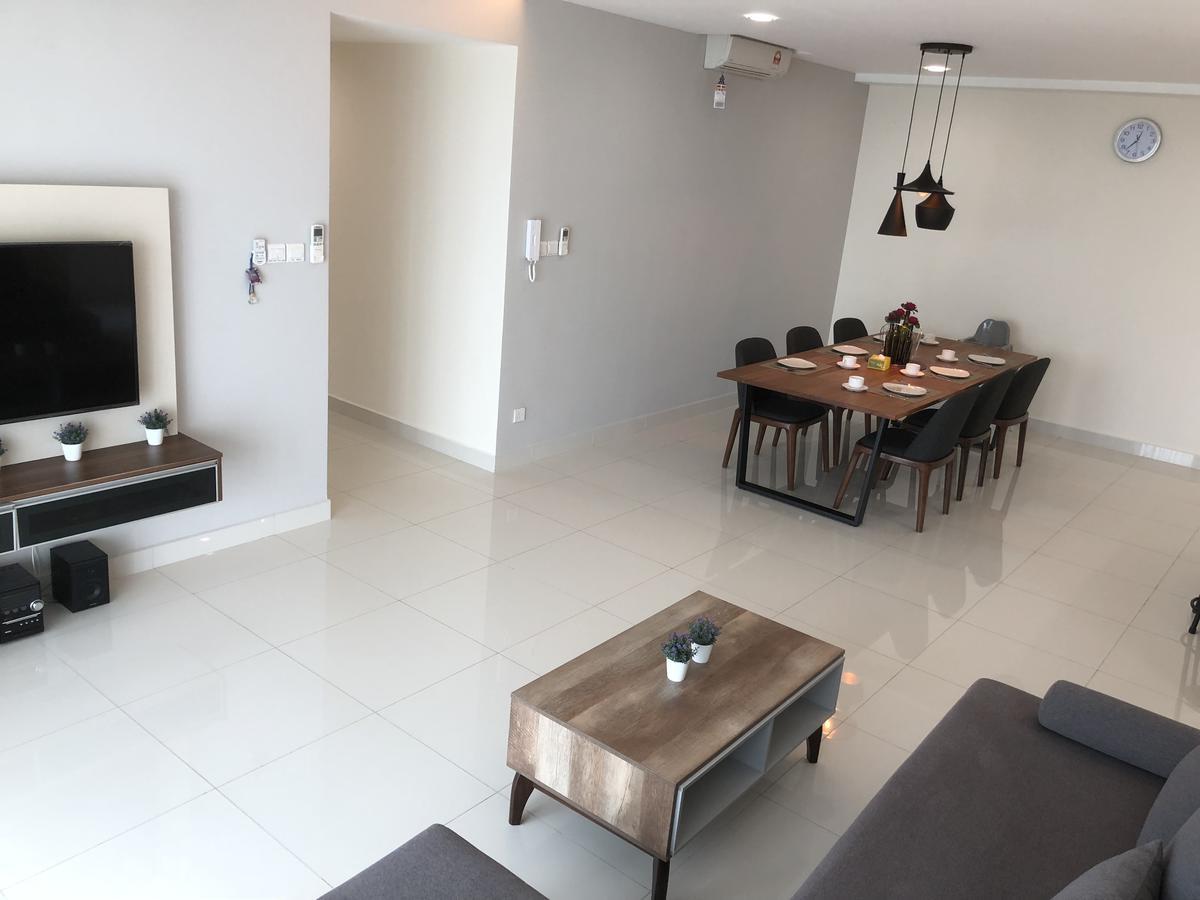 Teega Residence @ Cosy Seafront Living Nusajaya  Buitenkant foto
