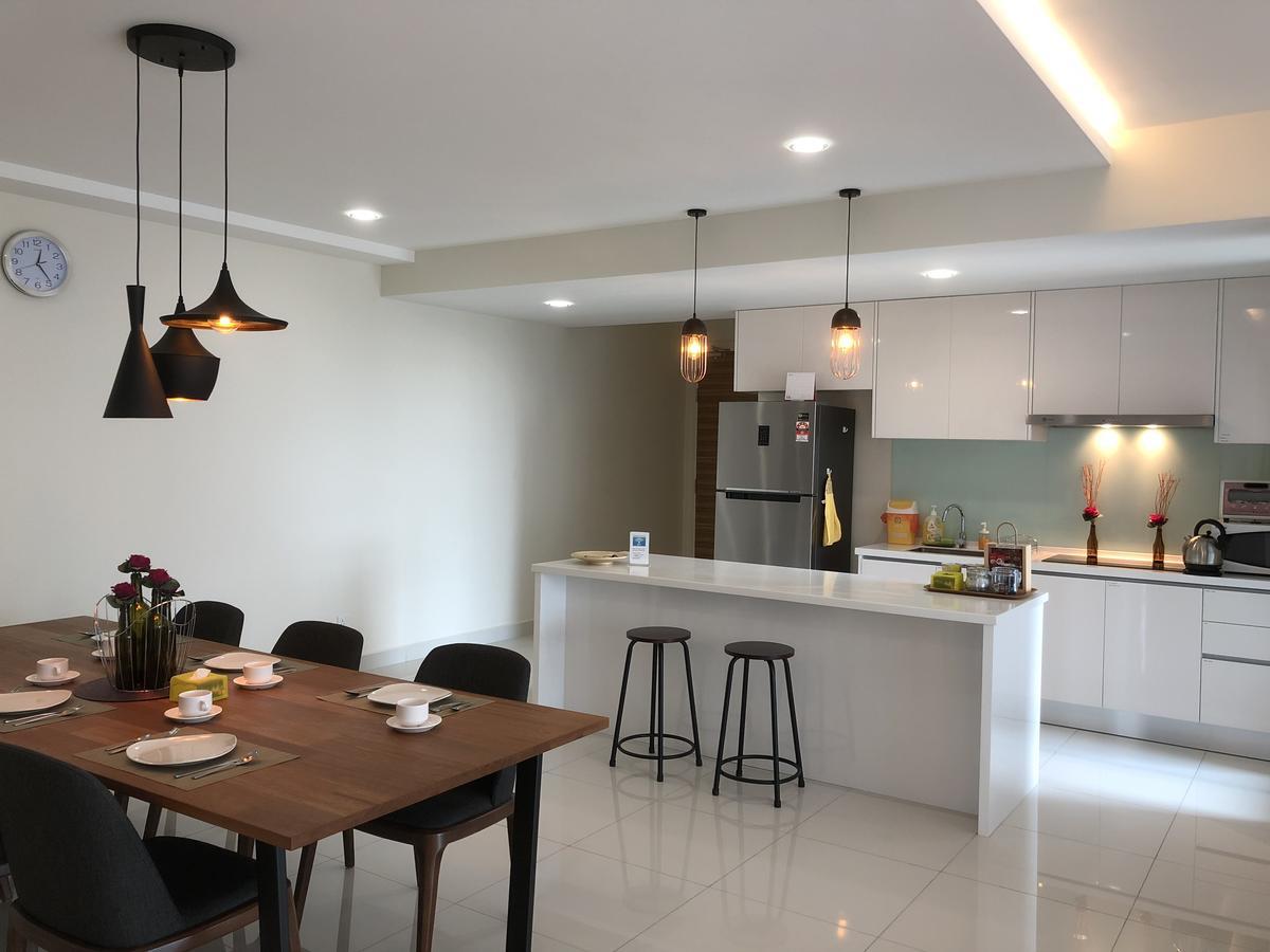 Teega Residence @ Cosy Seafront Living Nusajaya  Buitenkant foto