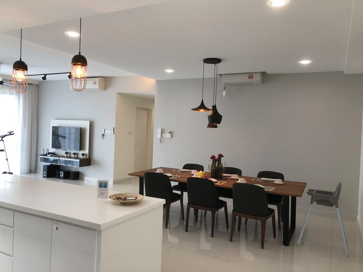 Teega Residence @ Cosy Seafront Living Nusajaya  Buitenkant foto