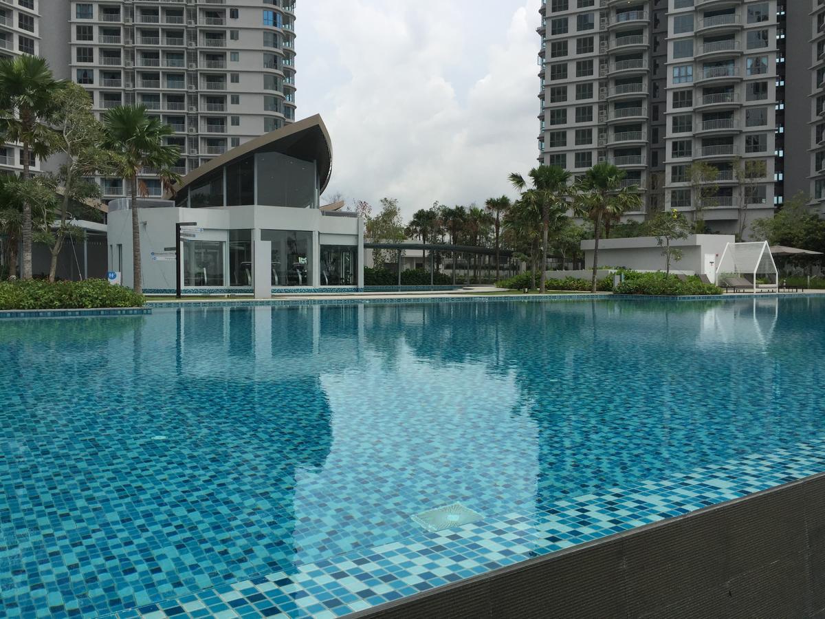 Teega Residence @ Cosy Seafront Living Nusajaya  Buitenkant foto